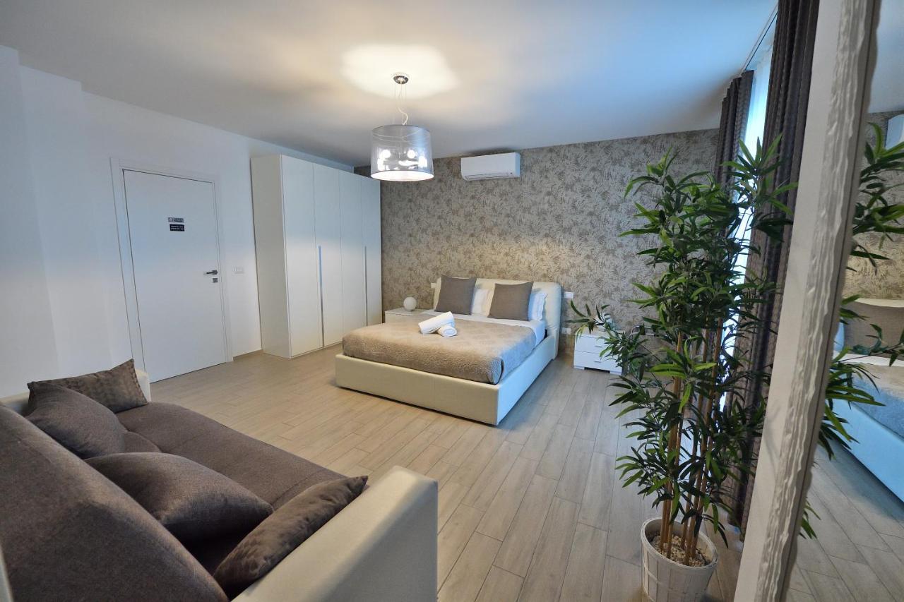 Karol Airport Bed & Breakfast Bari